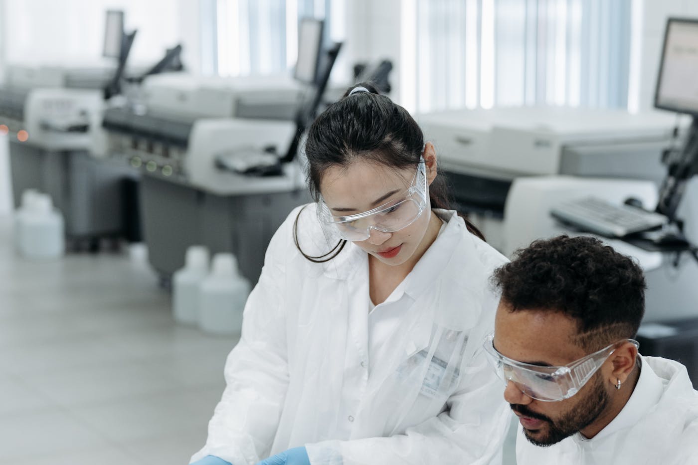 Revolutionizing Medicine: The Role of Biopharmaceuticals in Modern Healthcare