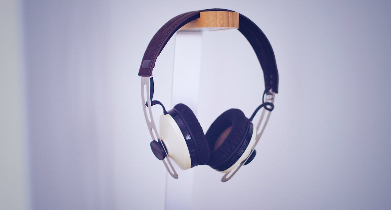 Your Ultimate Guide To Headphones And Also Earbuds